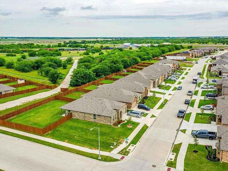 15508 Putney Way — Photo 38
