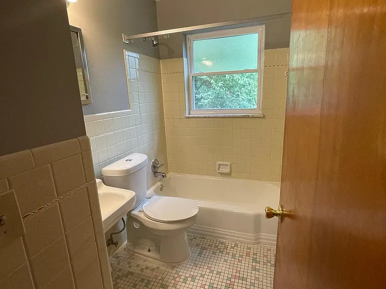 4130 Delhi Ave #1 — Photo 6
