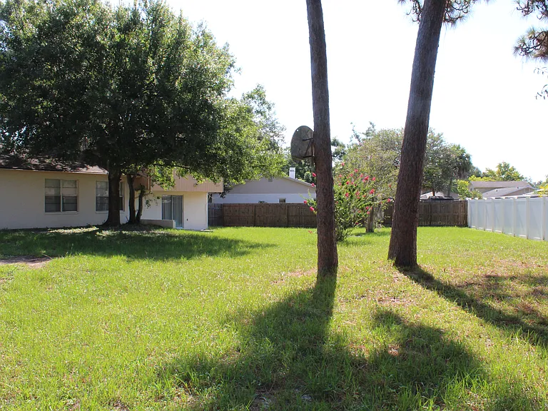 15808 Spring Crest Cir — Photo 20