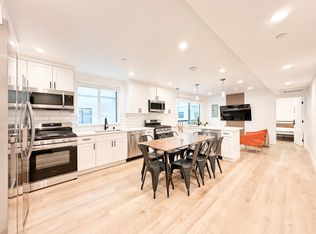 1340 W 35th Pl, Los Angeles, CA 90007