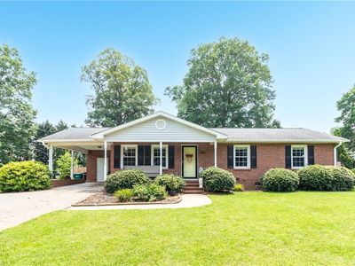 684 Angus St, Rural Hall, NC, 27045