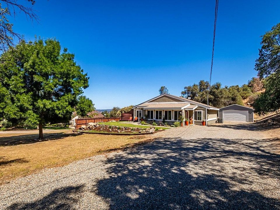 2nd image of 4061 Buckeye Rd