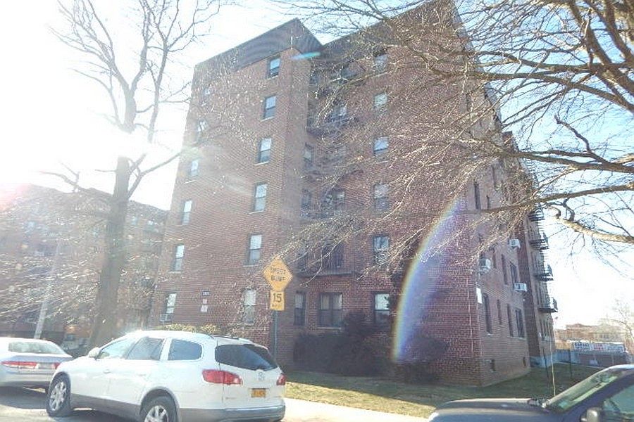 2nd image of 2220 Burnett St APT 3H