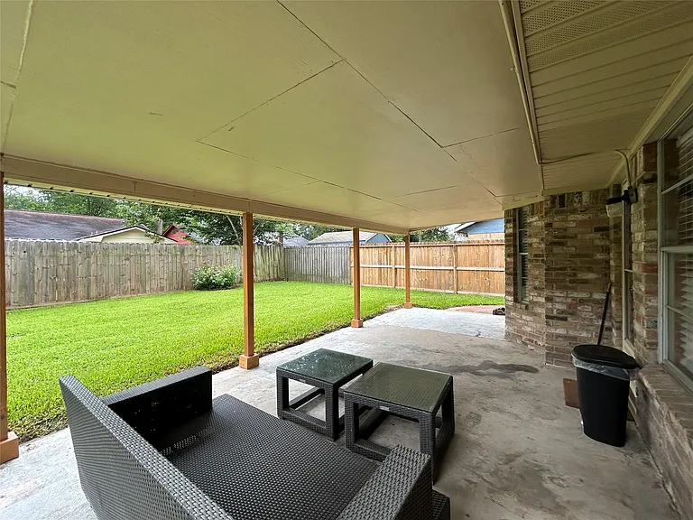 1712 Carol Lee Ln — Photo 13