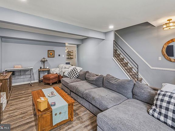 4th image of 14 Woodmill Dr