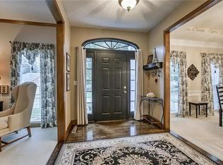 1217 SW Ivy Ln, Blue Springs, MO 64015