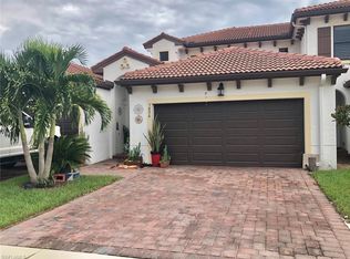 7890 Bristol Cir, Naples, FL 34120