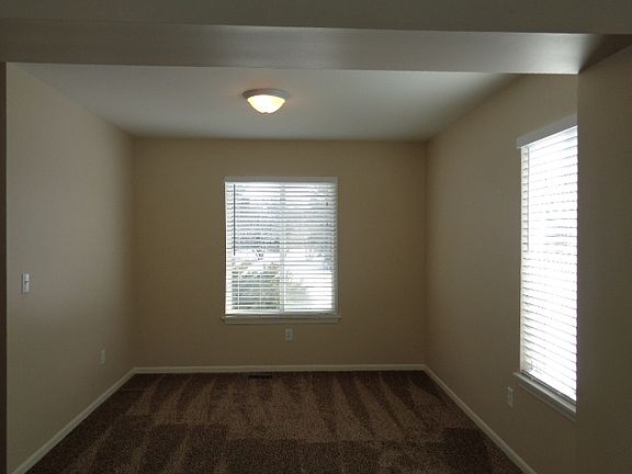 3rd image of 20917 W Ardmore Cir