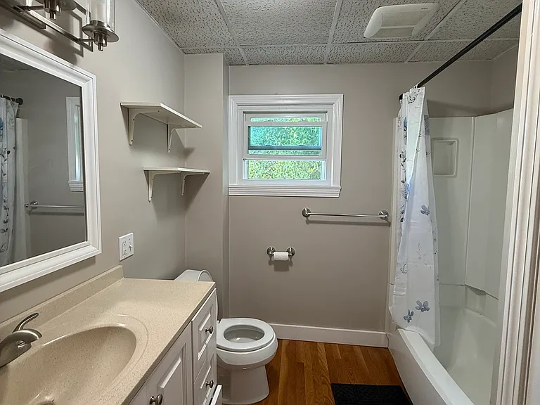 161 Webster St #2 — Photo 8