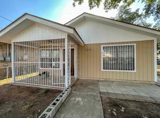 2218 San Eduardo Ave, Laredo, TX 78040