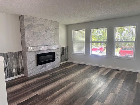 3rd image of 78 W Crystal Shores Hts