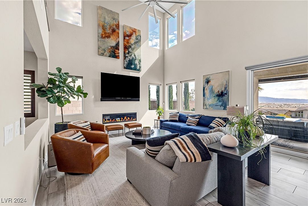 39 Hilltop Crest St, Henderson, NV 89011 | Zillow