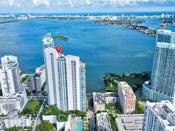 2nd image of 2020 N Bayshore Dr APT 1905