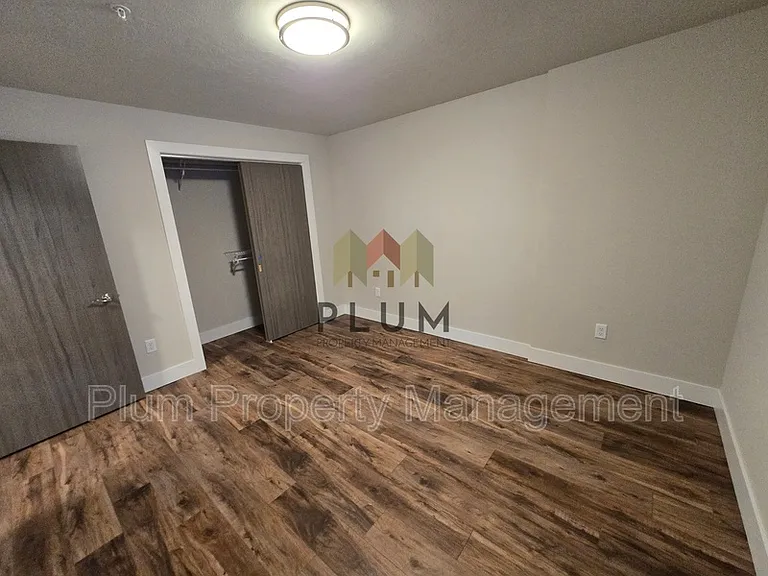 425 Michigan Ave #305 — Photo 11