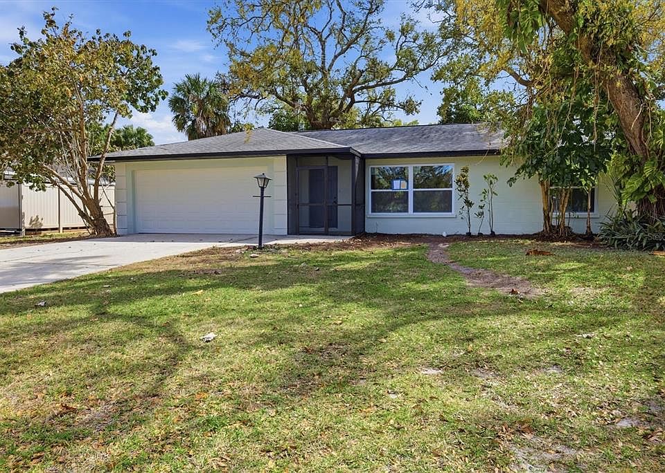 1st image of 4903 21ST AVENUE W