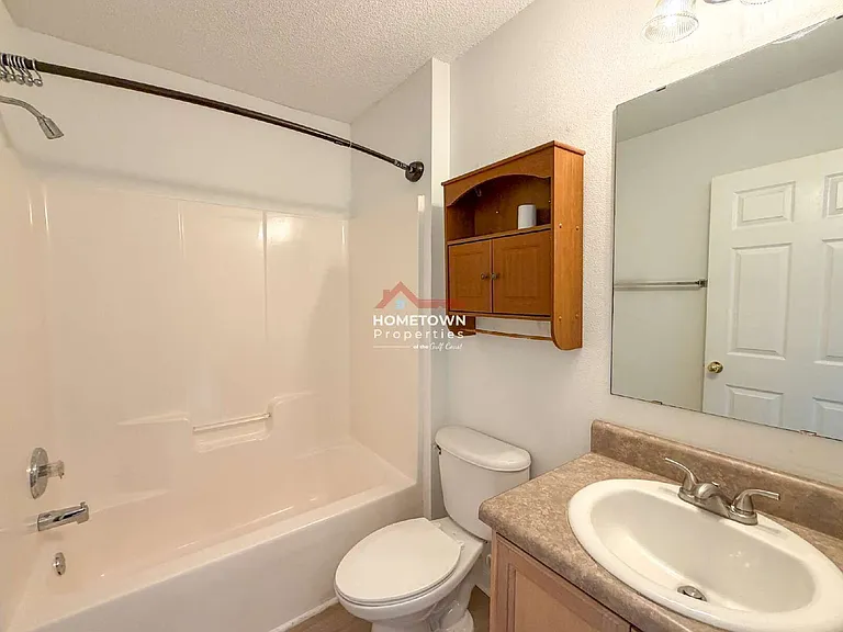 8005 Stonebrook Dr — Photo 19