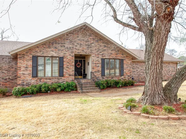 4200 S Q St, Fort Smith, AR 72903