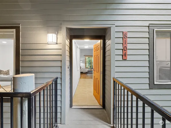 8104 NE 146th Court, Redmond, WA 98052
