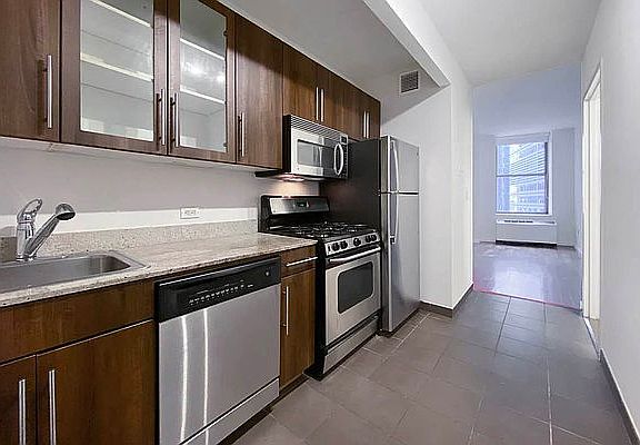 4th image of 82 Beaver St APT 203