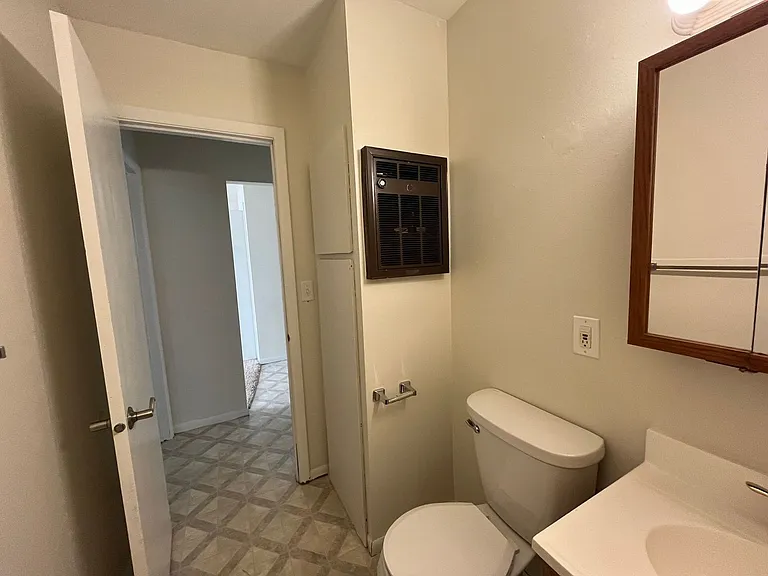203 E Front St — Photo 18