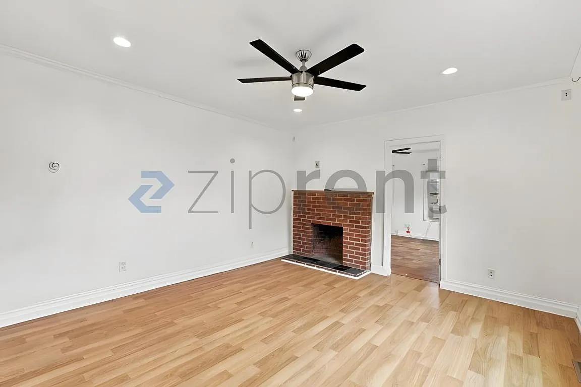2 bed, 1300 sqft, $2,000 — Photo 4