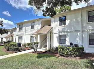 305 Meadow Ln #305, Oldsmar, FL 34677
