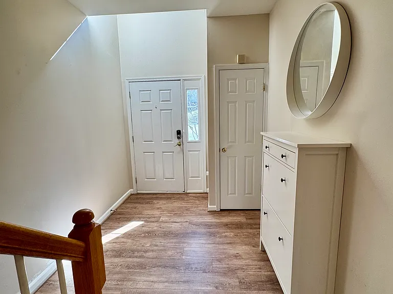 8542 Albert Ln — Photo 4