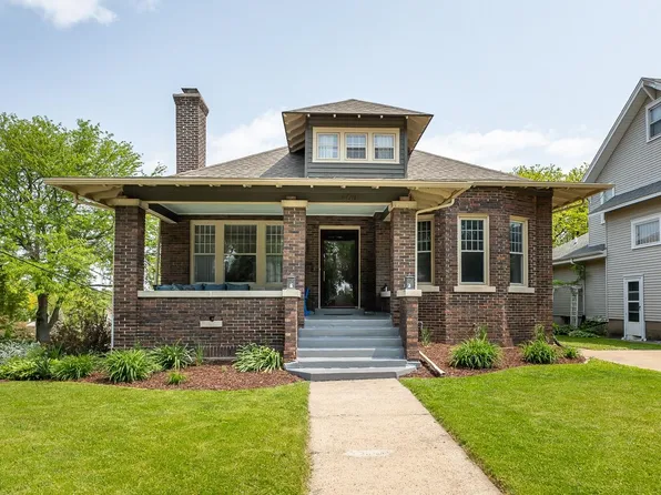 460 S Grandview Ave, Dubuque, IA 52003