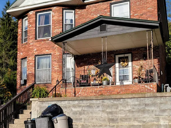 189 Summit St, Elkins, WV 26241