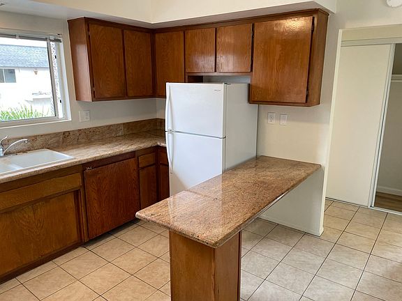 4th image of 399 Ellwood Beach Dr Unit 5