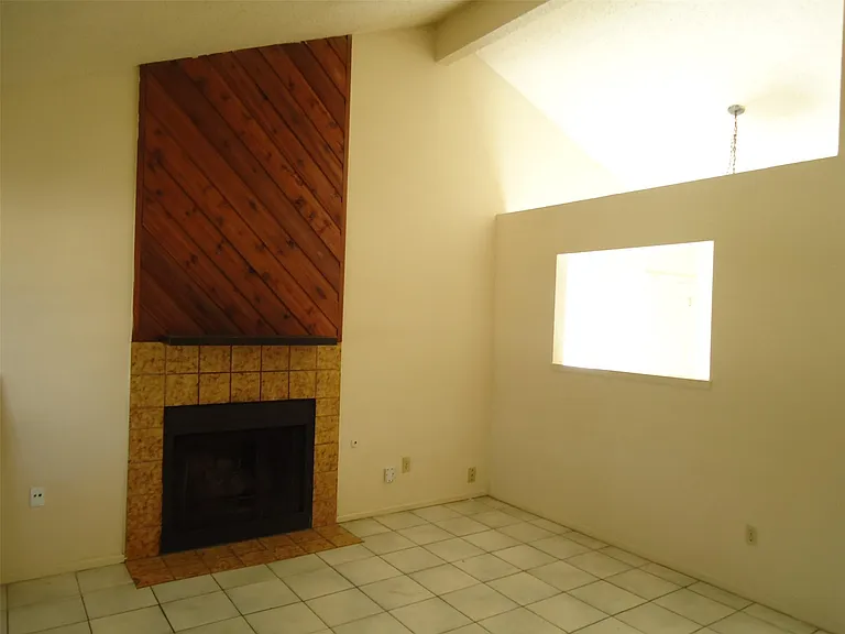18719 Lippizaner Dr — Photo 23