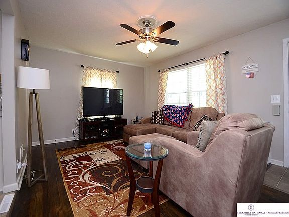 3rd image of 8718 Westridge Dr