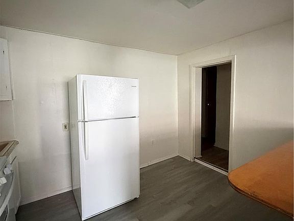3rd image of 1218 Mechanic St APT 1