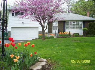 104 Clearview Dr, Pittsford, NY 14534