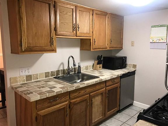 2nd image of 1145 Hartford Ave APT 4C