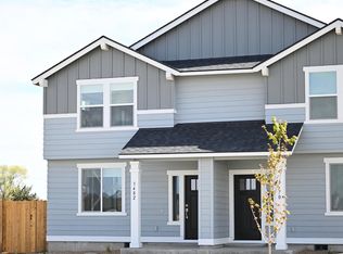 3482 NW 7th St, Redmond, OR 97756