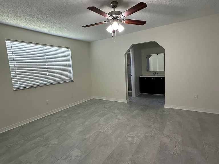 1780 Bartlett Ave — Photo 9