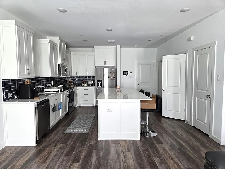 615 Collier Dr — Photo 6