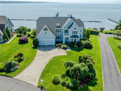 38 Pembroke Drive, Glen Cove, NY, 11542