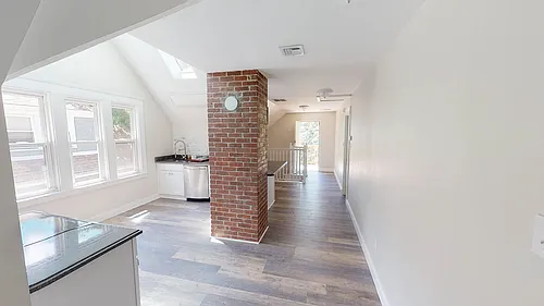 254 Orchard St Photo 1