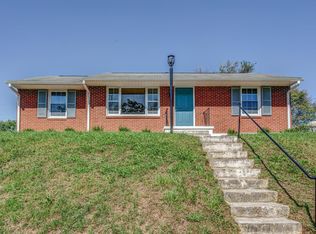 2045 Dansbury Dr NW, Roanoke, VA 24017
