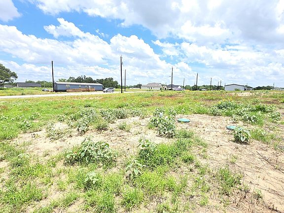 3rd image of 16709 Llano Estacado