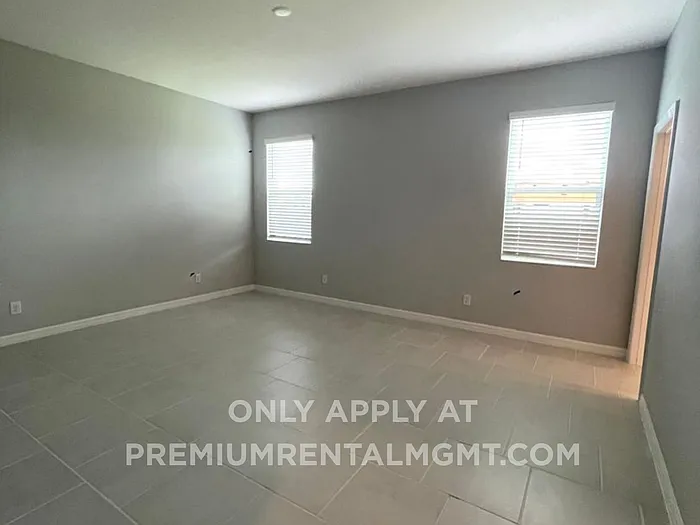 1415 Grassland Ave — Photo 3
