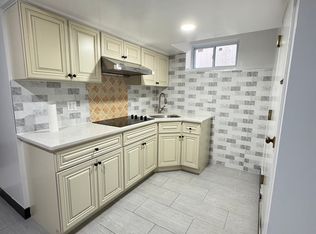 25 Summer St #1R, Staten Island, NY 10305