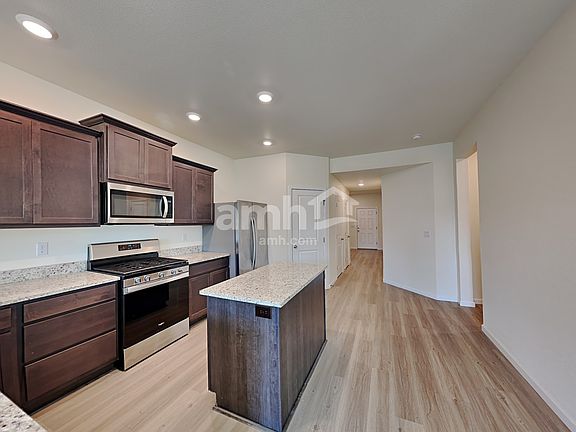 3rd image of 1319 W 15th Ave