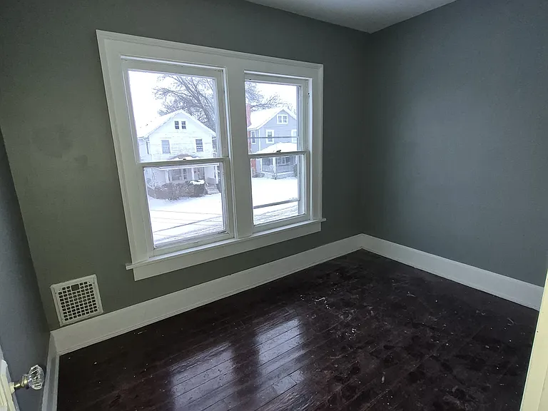 565 Garfield Pl — Photo 12