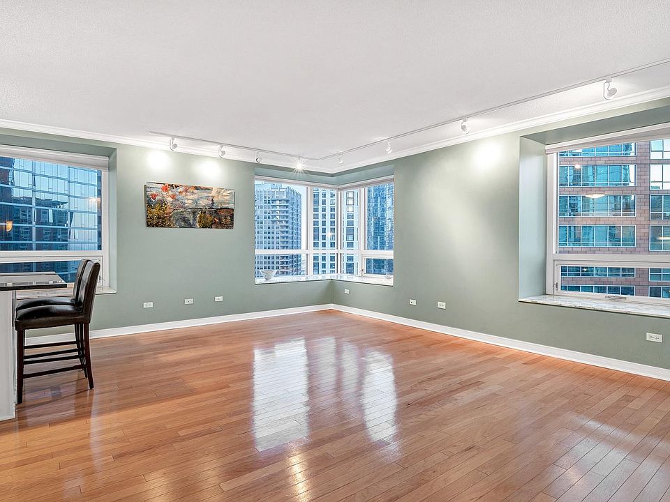 1st image of 512 N McClurg Ct APT 1404