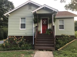 125 Piercy Ave, Morganton, NC 28655