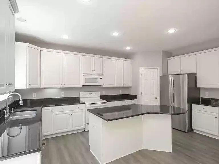 416 William Wallace Dr — Photo 11