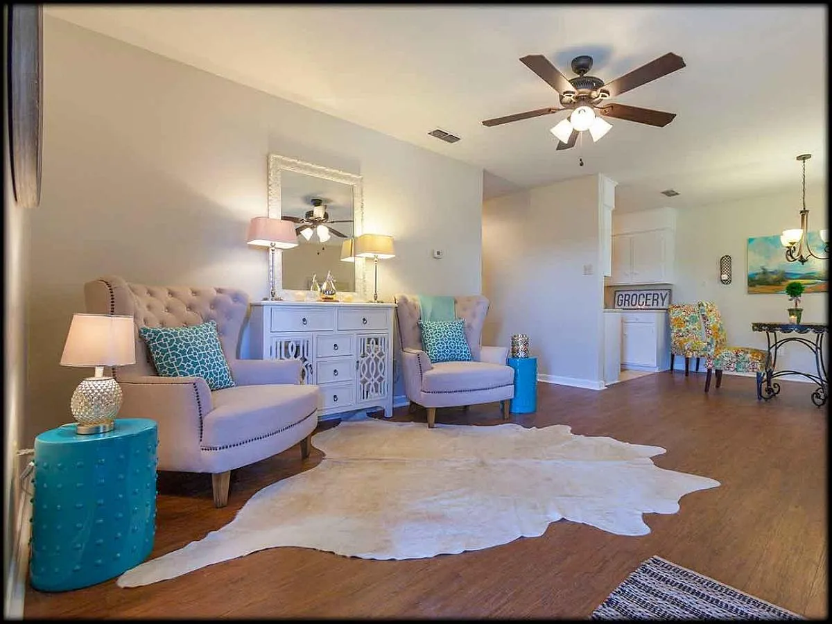 1714 Susan Drive — Photo 4